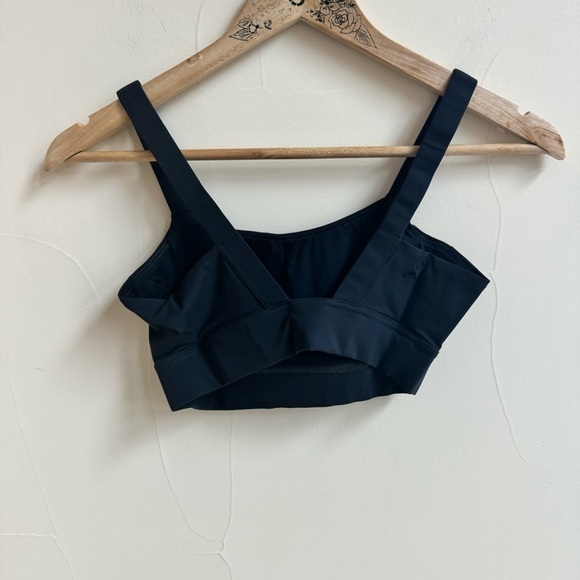 Aday Lighten Up Sports Bra Shadow Black Womens Size XS Activewear - Picture 5 of 10